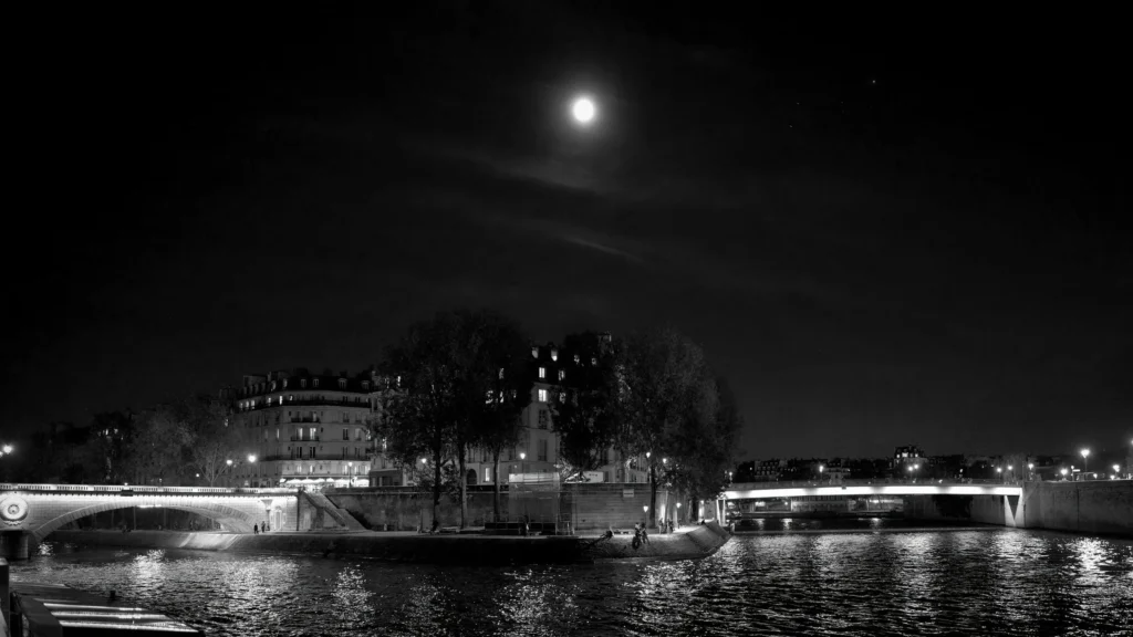 paris-54-noche-de-luna