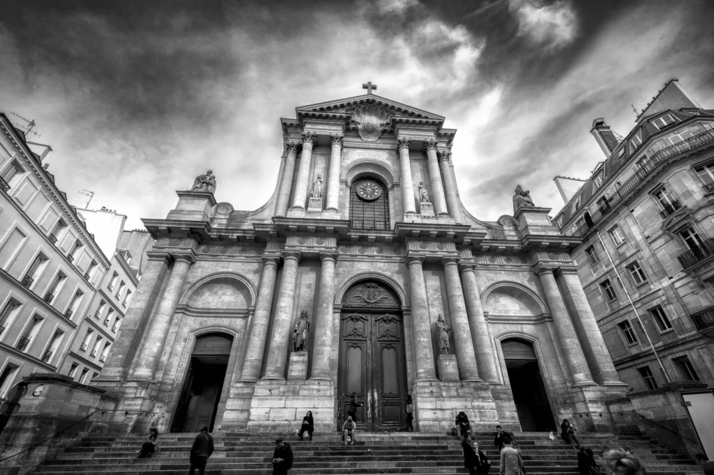 paris-58-old-churchBW