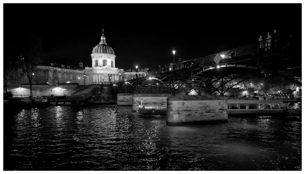 paris-72-Pont-des-Arts